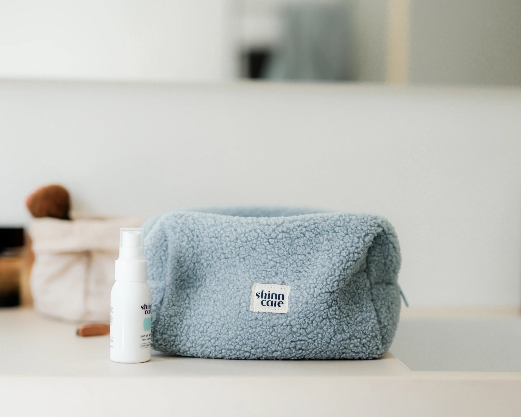 teddy toiletry pouch